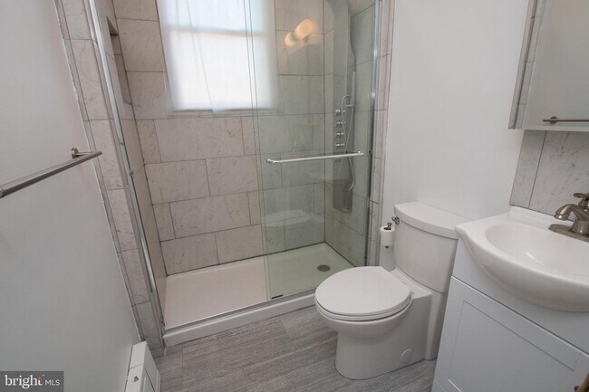 Building Photo - 1129 McKean St