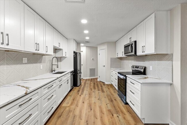 Building Photo - 3315 Beaver Glen Dr