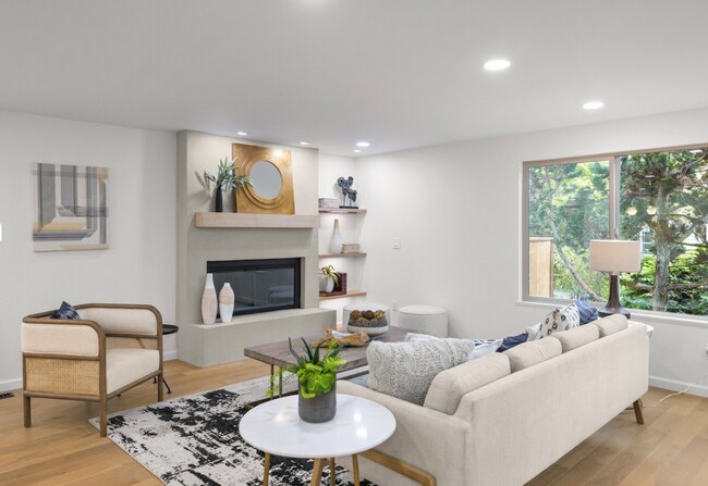 Building Photo - 15590 NW Norwich Cir