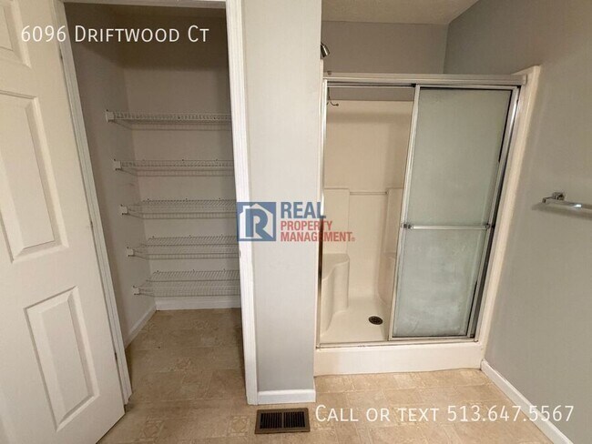 Building Photo - 6096 Driftwood Ct