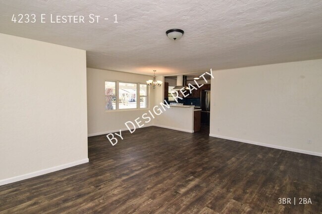 Building Photo - Modern and Spacious 3 Bed 2 Bath with Desi...