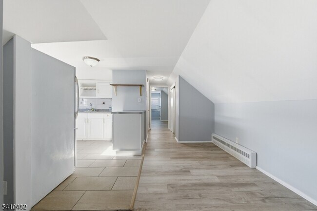 Building Photo - 1034 Madison Ave