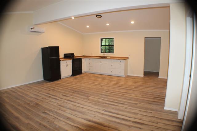 Building Photo - 148 E Golden Oaks Dr