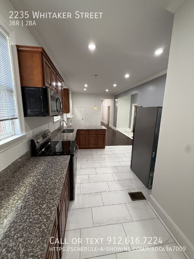 Building Photo - 2235 Whitaker St