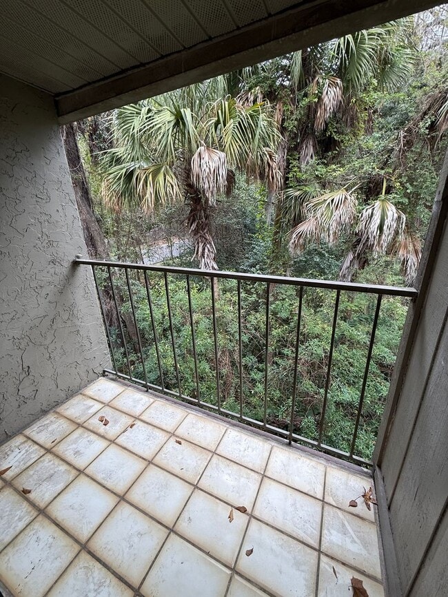 Building Photo - 1/1 in Rustic Springs!