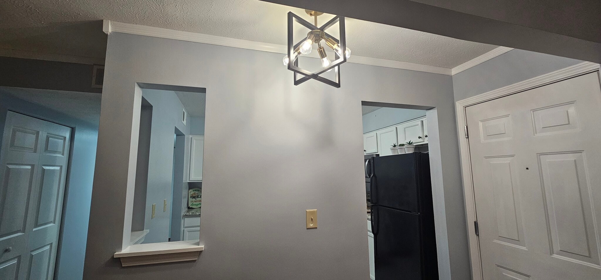 New entryway lighting - 408 La Fontenay Ct