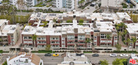 Building Photo - 4200 Vía Dolce