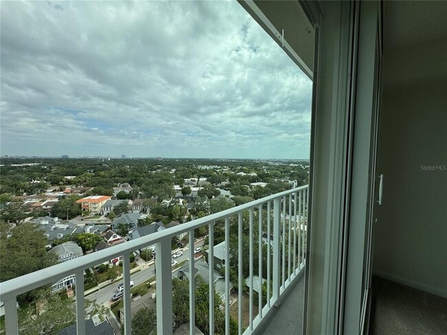 Building Photo - 2611 Bayshore Blvd