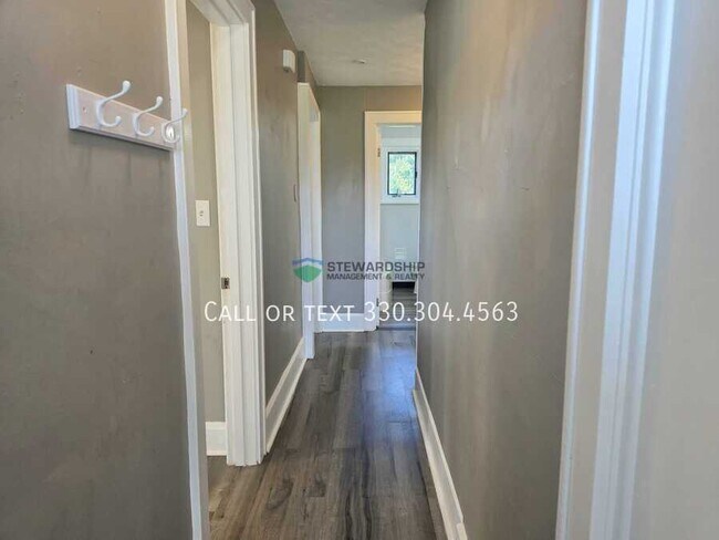 Building Photo - 12990 Lincoln Way W