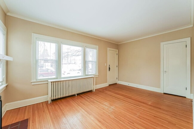 Building Photo - 4949 Penn Ave S