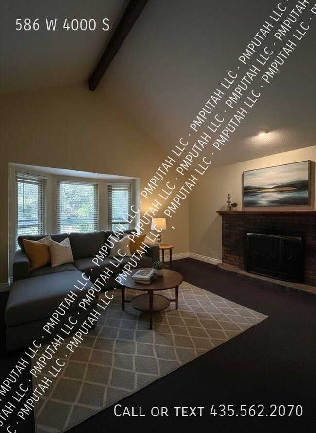 Building Photo - 586 4000 S