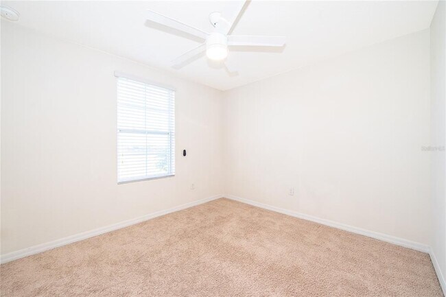Building Photo - 4806 Riverwalk Dr