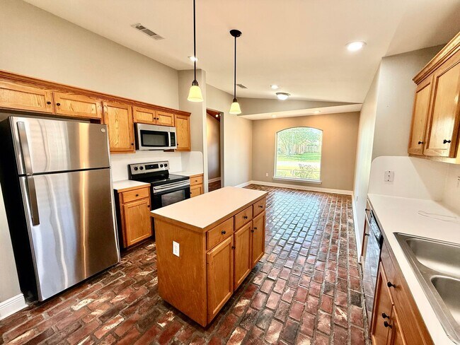 Building Photo - 12483 Fairhope Way
