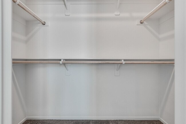 Building Photo - Welcome to a stunning recently built townh...