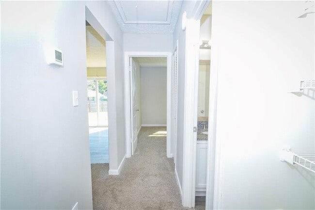 Building Photo - 130 Crystal Brook