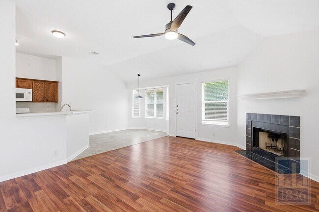 Building Photo - 1006 Buttercup Ct
