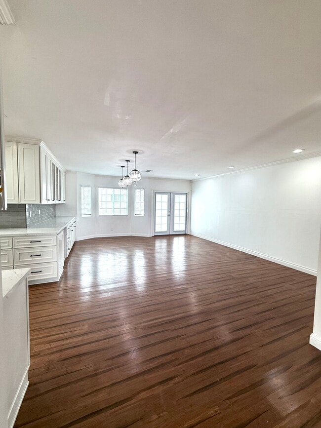 Building Photo - 12622 Fletcher Dr