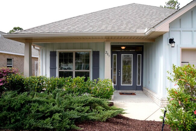 Building Photo - 289 Dickens Dr
