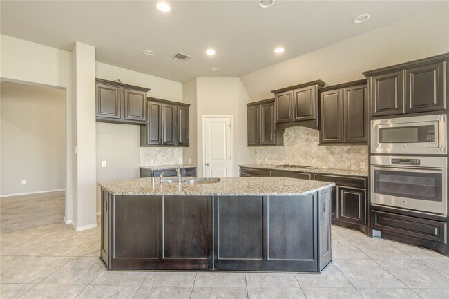 Building Photo - 29006 Crystal Rose Ln