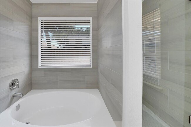 Building Photo - 4314 Hawk Meadow Dr