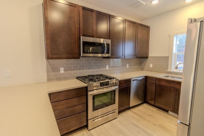 Building Photo - Trailside Condo-2 Bd 2.5 Bath
