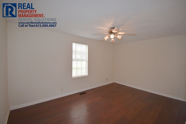 Building Photo - One level 3BR home 3.5 mi to Nissan, w/dry...