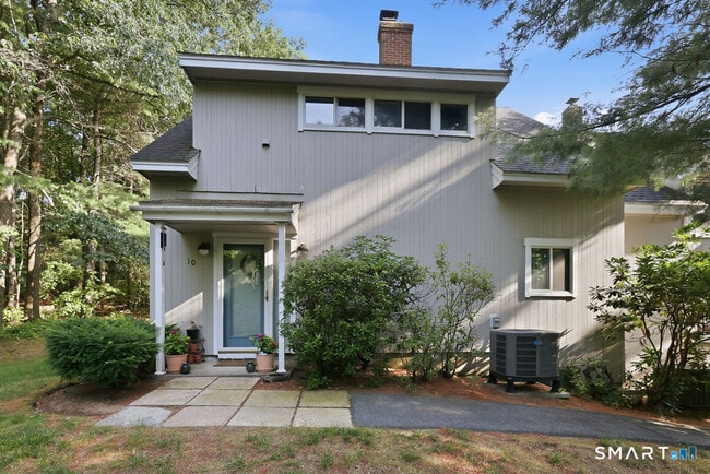 Building Photo - 10 Partridge Ct