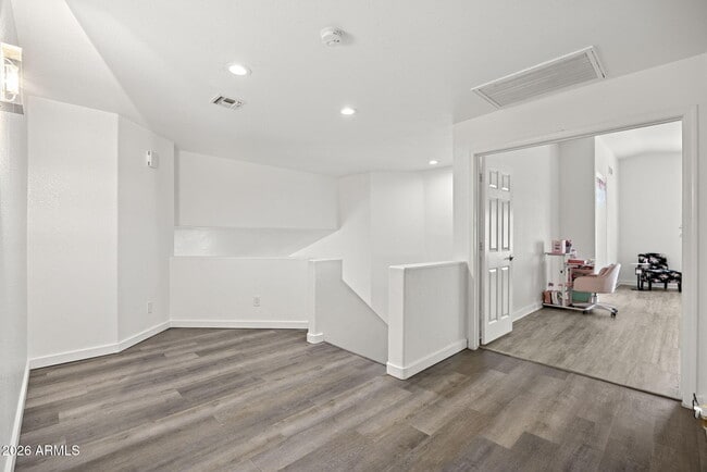Building Photo - 21237 N 92nd Ave