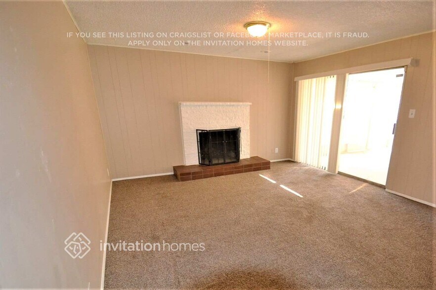 Building Photo - 3910 W Loma Ln