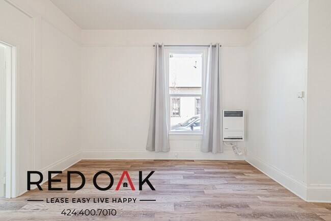 Building Photo - 470 Cypress Ave