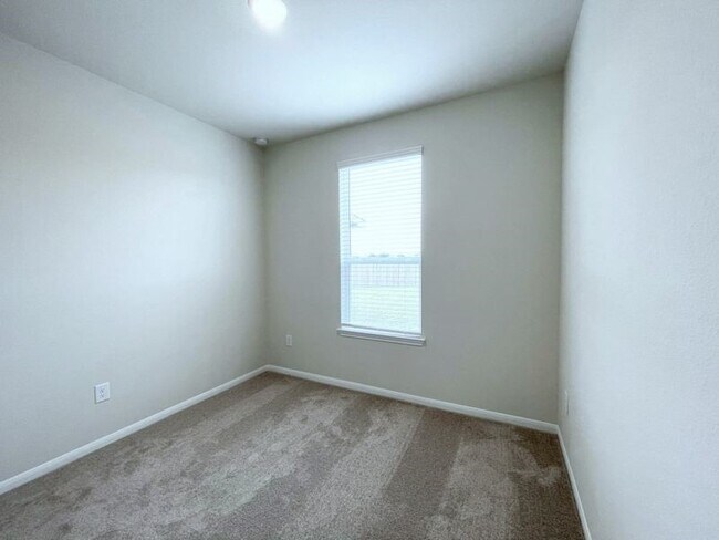 Building Photo - 16103 Kingfield Haven Dr