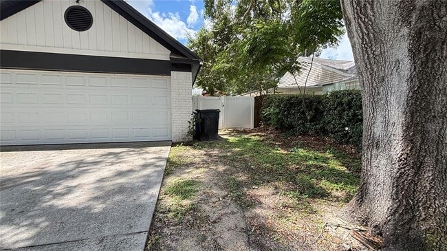 Building Photo - 855 Sunridge Point Dr