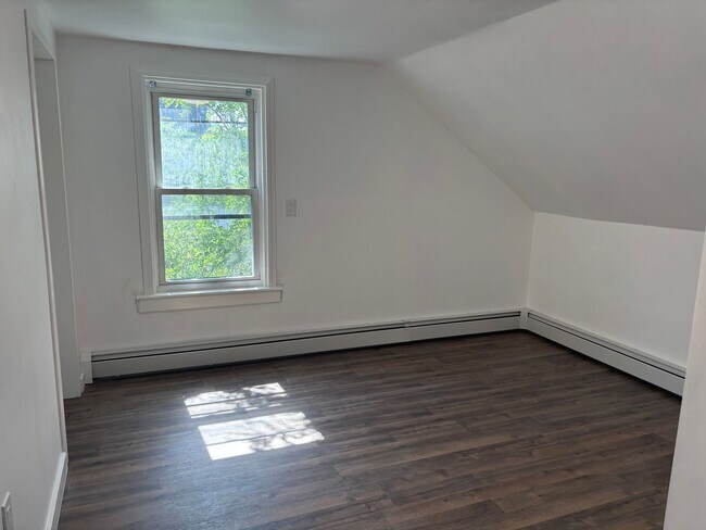 Building Photo - 28 Armington St