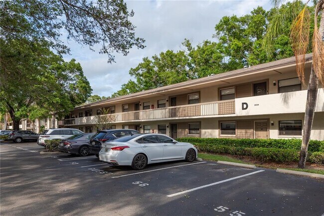 Building Photo - 3034 Eastland Blvd