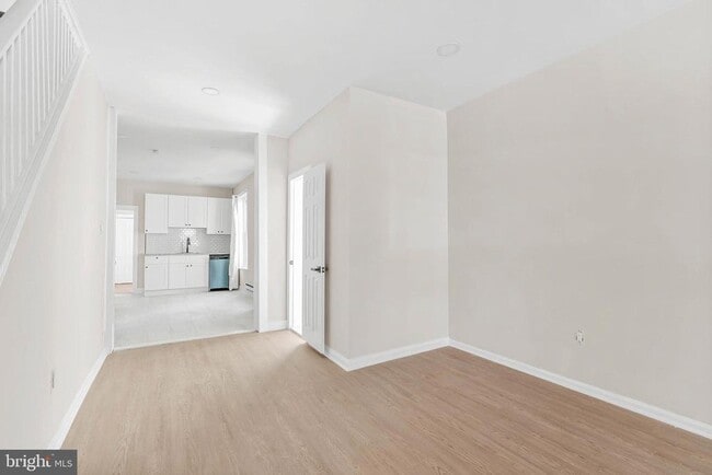 Building Photo - 312 E Shedaker St