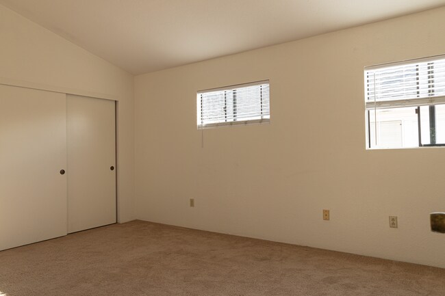 Building Photo - 3826 Shasta St