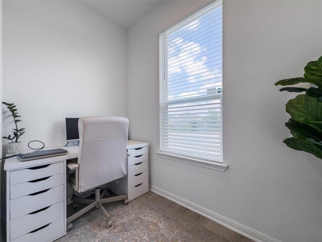 Building Photo - 13506 Grand Central Dr