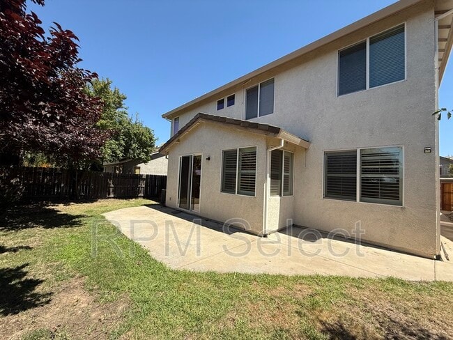 Building Photo - 637 Lavastone Dr