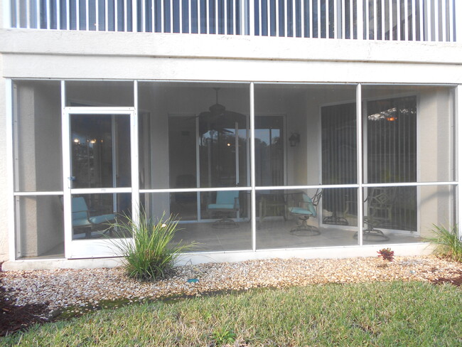 Screened Patio - 6940 Prosperity Cir