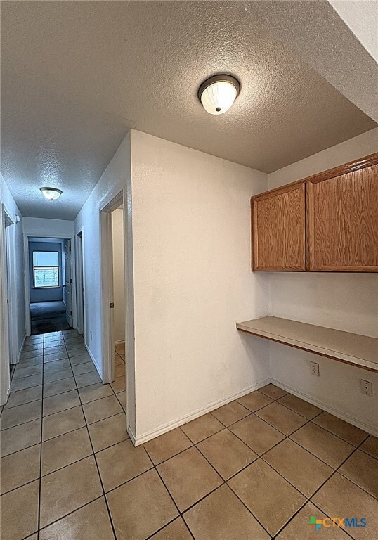 Building Photo - 931 Rosewood Dr