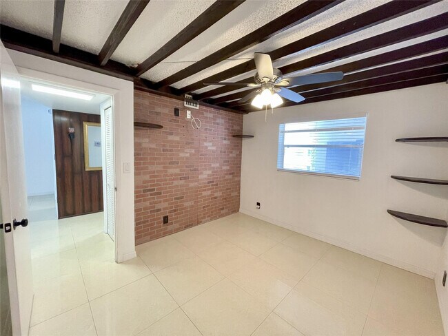 Building Photo - 5090 SW 64th Ave