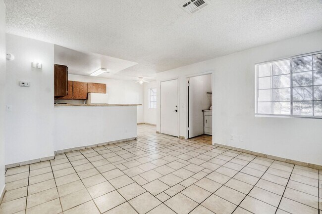 Building Photo - 4651 Amberleigh Ln