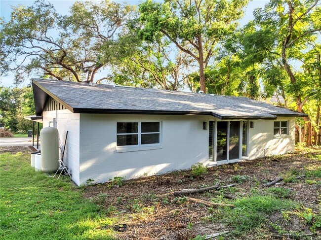 Building Photo - 7043 Carlene Dr