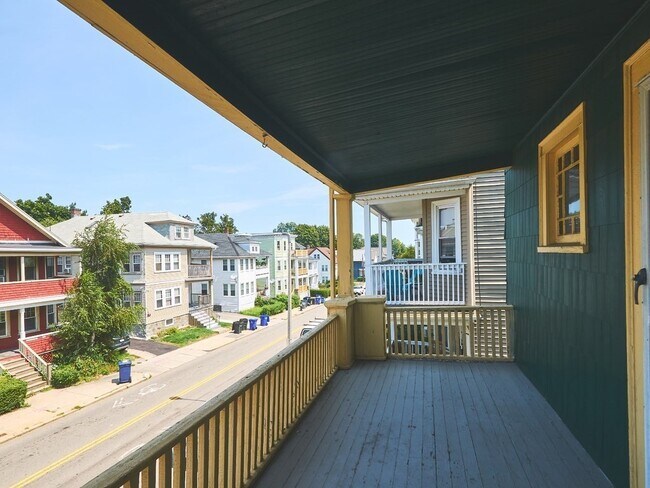 Building Photo - 447 Ashmont St