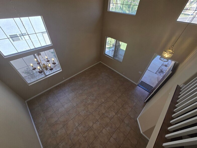 Building Photo - 2382 MacBeth Ave