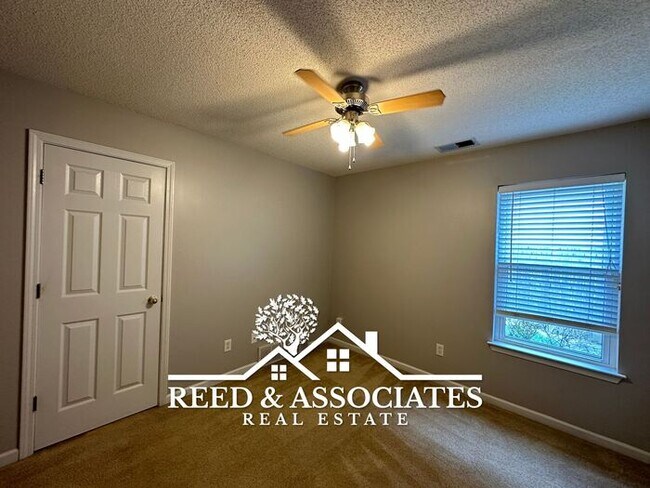 Building Photo - Cordova Home Located off of Houston Levee!