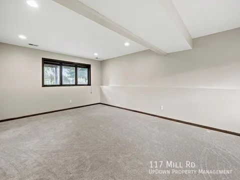 Building Photo - 117 Mill Rd