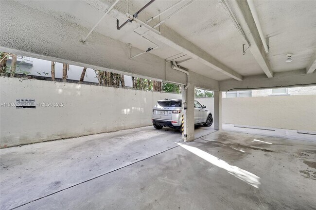 Building Photo - 1615 Meridian Ave
