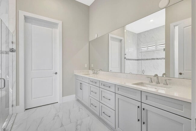 Building Photo - 11953 SW Vano Wy