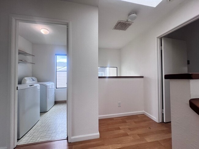 Building Photo - Two Story 3 Bed/Bath Single Family Home In Milpitas, Ca. For Rent!!! $500 OFF FRIST MONTHS RENT!
